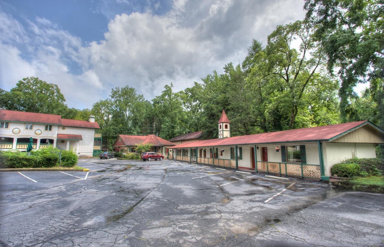 Hofbrau Riverfront Hotel Helen Dış mekan fotoğraf