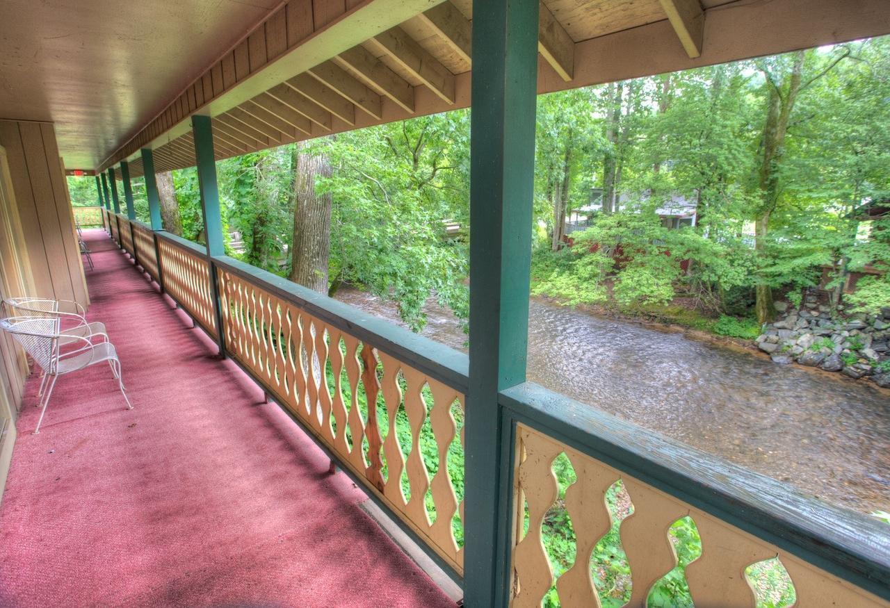 Hofbrau Riverfront Hotel Helen Dış mekan fotoğraf